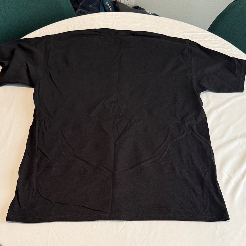 Black Dolly Parton T-Shirt - Picture 5 of 5